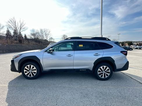 Certified 2024 Subaru Outback Premium image 2