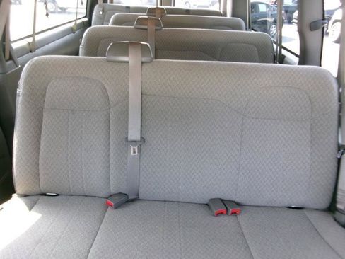 Used 2025 Chevrolet Express 3500 LT w/ LT Preferred Equipment Group RWD image 11