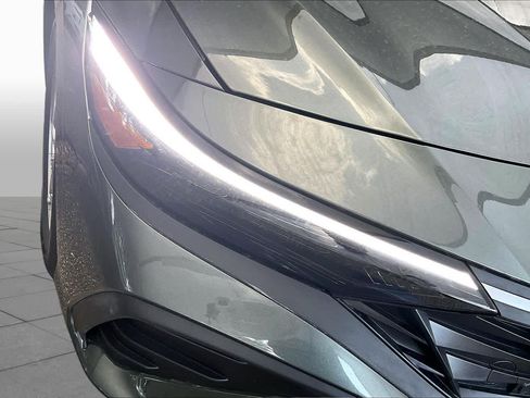 Certified 2026 Hyundai Elantra SE FWD image 27