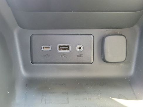 Used 2022 GMC Terrain SLE w/ Driver Convenience Package FWD image 29