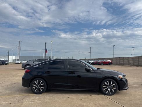 Used 2023 Honda Civic EX-L image 25