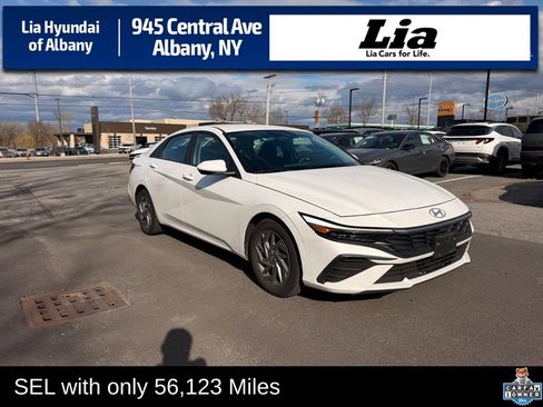 Certified 2024 Hyundai Elantra SEL FWD image 1