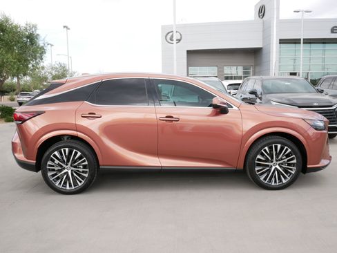 Used 2023 Lexus RX 350 w/ Accessory Package (Z1) image 13