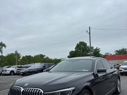 Used 2022 BMW 740i RWD image 4