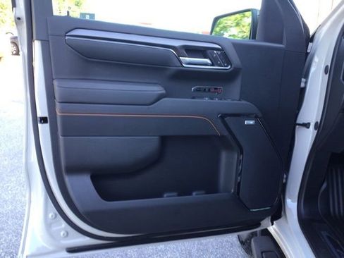 New 2026 GMC Sierra 1500 AT4 w/ AT4 Premium Package image 8