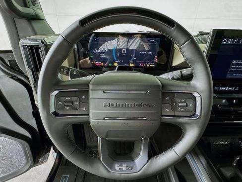 New 2026 GMC Hummer EV 4x4 Crew Cab image 6