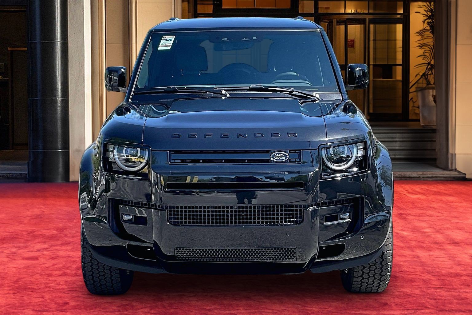 New 2026 Land Rover Defender 130 X-Dynamic SE AWD/4WD image 3