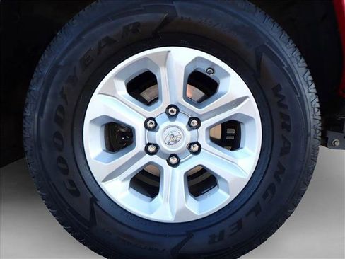 Used 2017 Toyota 4Runner SR5 Premium image 7