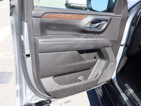 Certified 2023 Chevrolet Tahoe High Country w/ Premium Package 2 image 17