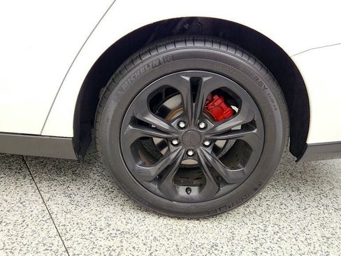 Used 2024 Honda Accord EX image 9