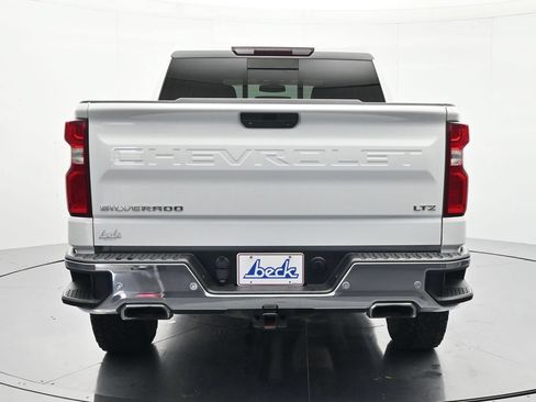 Used 2021 Chevrolet Silverado 1500 LTZ w/ Z71 Off-Road Package AWD/4WD image 6