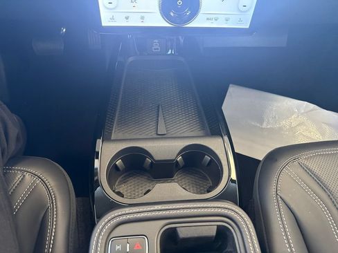 Used 2025 Ford Mustang Mach-E Premium AWD/4WD image 21