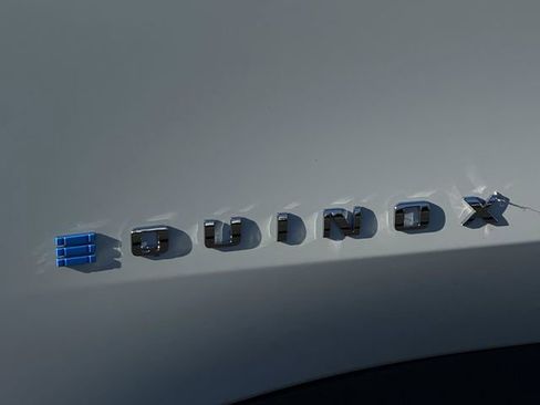 New 2026 Chevrolet Equinox EV LT FWD image 17