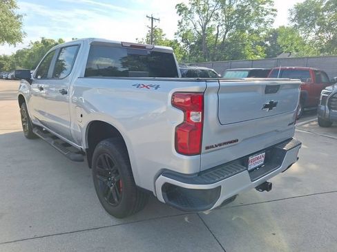 Used 2022 Chevrolet Silverado 1500 RST w/ Redline Edition AWD/4WD image 4