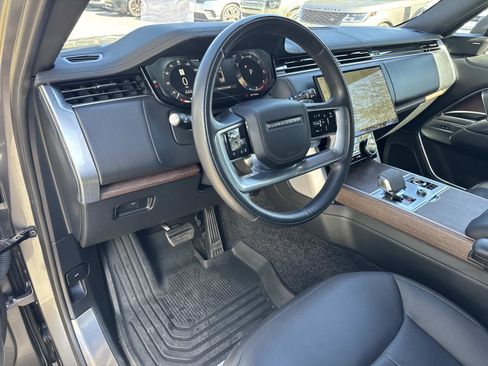 Certified 2023 Land Rover Range Rover SE image 23