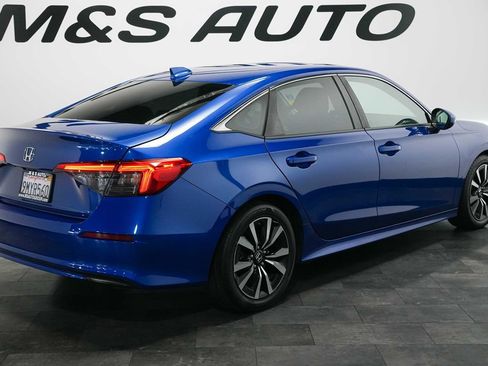 Used 2022 Honda Civic EX image 5