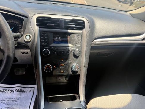 Used 2019 Ford Fusion S FWD image 14