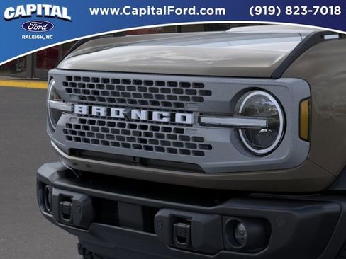 New 2026 Ford Bronco Badlands AWD/4WD image 19