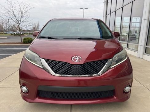 Used 2016 Toyota Sienna SE w/ SE Preferred Package image 11