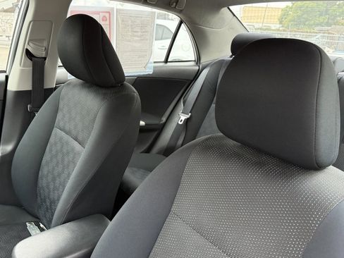 Used 2010 Toyota Corolla S image 19