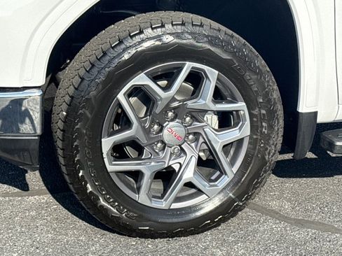New 2026 GMC Sierra 1500 SLT w/ SLT Premium Plus Package AWD/4WD image 18
