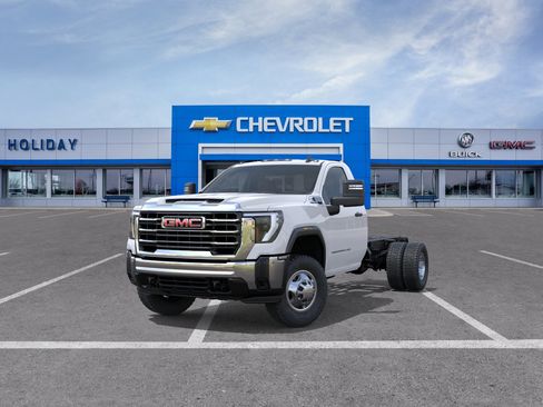 New 2026 GMC Sierra 3500 Pro image 11