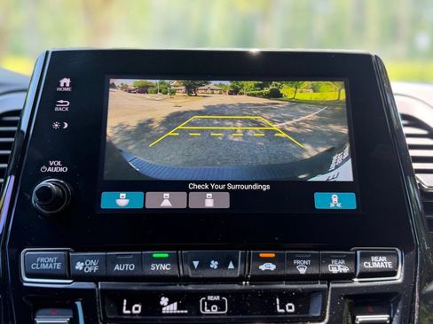 Used 2023 Honda Odyssey Sport image 31