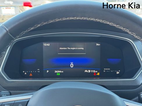 Used 2023 Volkswagen Tiguan SE image 17