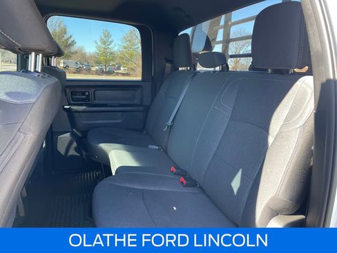 Used 2024 RAM 5500 Tradesman w/ Chrome Appearance Group image 20