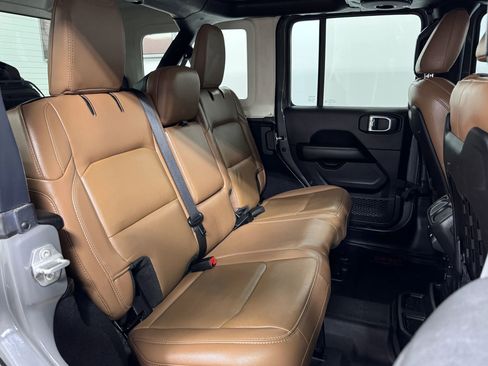 Used 2021 Jeep Wrangler Unlimited Rubicon image 31