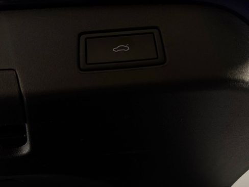 Used 2022 Volkswagen ID.4 Pro S w/ Gradient Package image 28