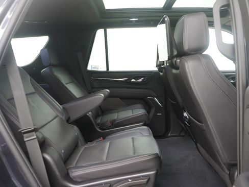Used 2023 GMC Yukon Denali image 15