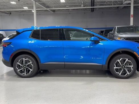 New 2026 Chevrolet Equinox EV LT image 4