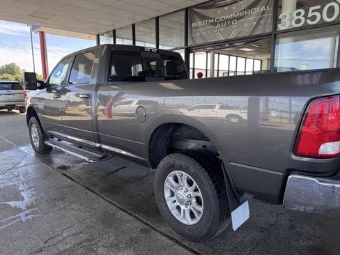 Used 2017 RAM 2500 Big Horn AWD/4WD image 3