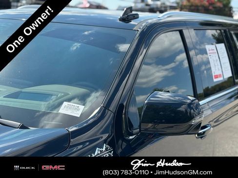 Used 2024 Chevrolet Suburban High Country AWD/4WD image 12