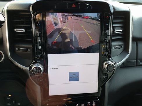 Used 2025 RAM 2500 Big Horn image 24