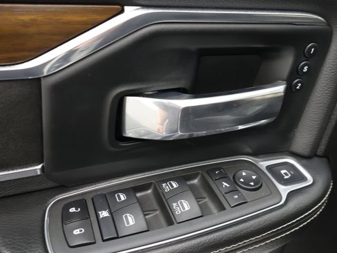 Used 2022 RAM 2500 Laramie AWD/4WD image 41