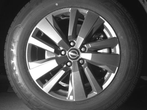 Used 2025 Nissan Pathfinder SV FWD image 13