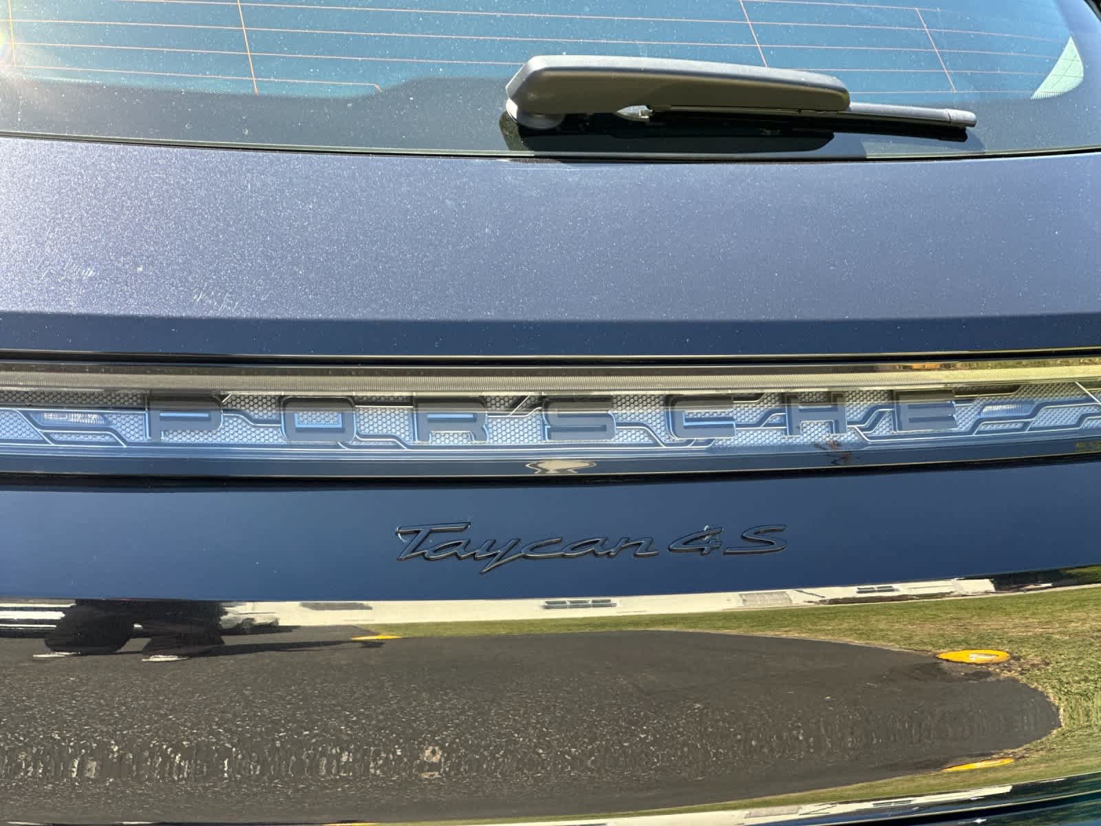 Certified 2023 Porsche Taycan 4S AWD/4WD image 31