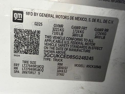 Used 2025 Chevrolet Silverado 1500 Custom Trail Boss AWD/4WD image 33