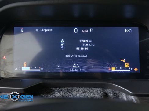 Used 2021 Jeep Grand Cherokee L Overland w/ Luxury Tech Group IV AWD/4WD image 16