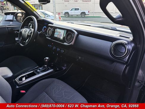 Used 2017 Toyota Tacoma TRD Off-Road w/ Tow Package (A/T) AWD/4WD image 9