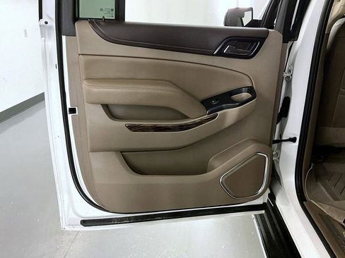 Used 2018 GMC Yukon XL SLT w/ Premium Edition image 21