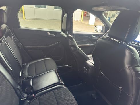 Used 2024 Ford Escape ST-Line w/ Cold Weather Package image 15