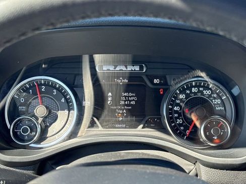 Used 2025 RAM 1500 Laramie image 14