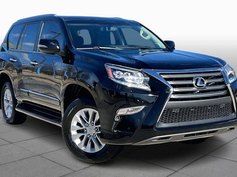 Used 2016 Lexus GX 460 w/ Premium Package image 2