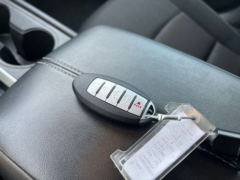 Used 2025 Nissan Altima 2.5 SV image 21