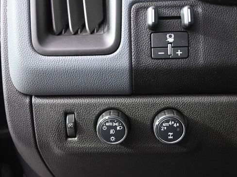 Used 2022 Chevrolet Colorado Z71 w/ Trail Boss Package image 23