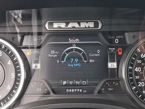 Used 2022 RAM 1500 Laramie AWD/4WD image 19
