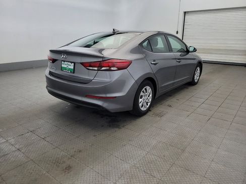 Used 2018 Hyundai Elantra SE w/ SE Connectivity Package 04 FWD image 9